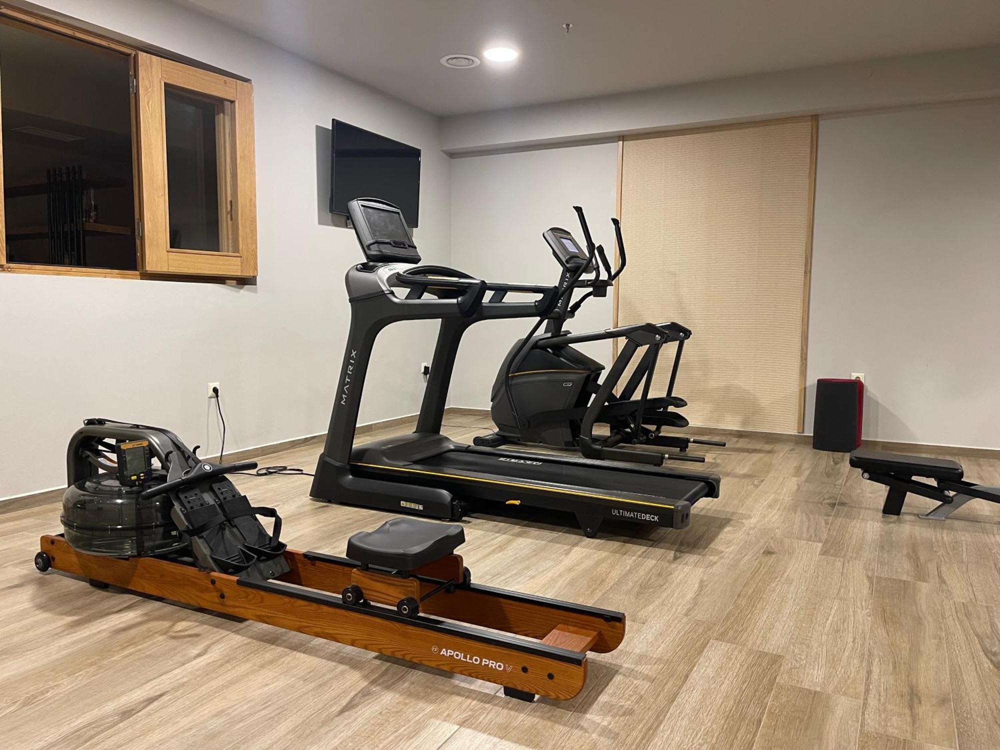 Diapori Suites Hotel Kardhamili Eksteriør billede